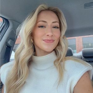 Meet your Posher, Nicole